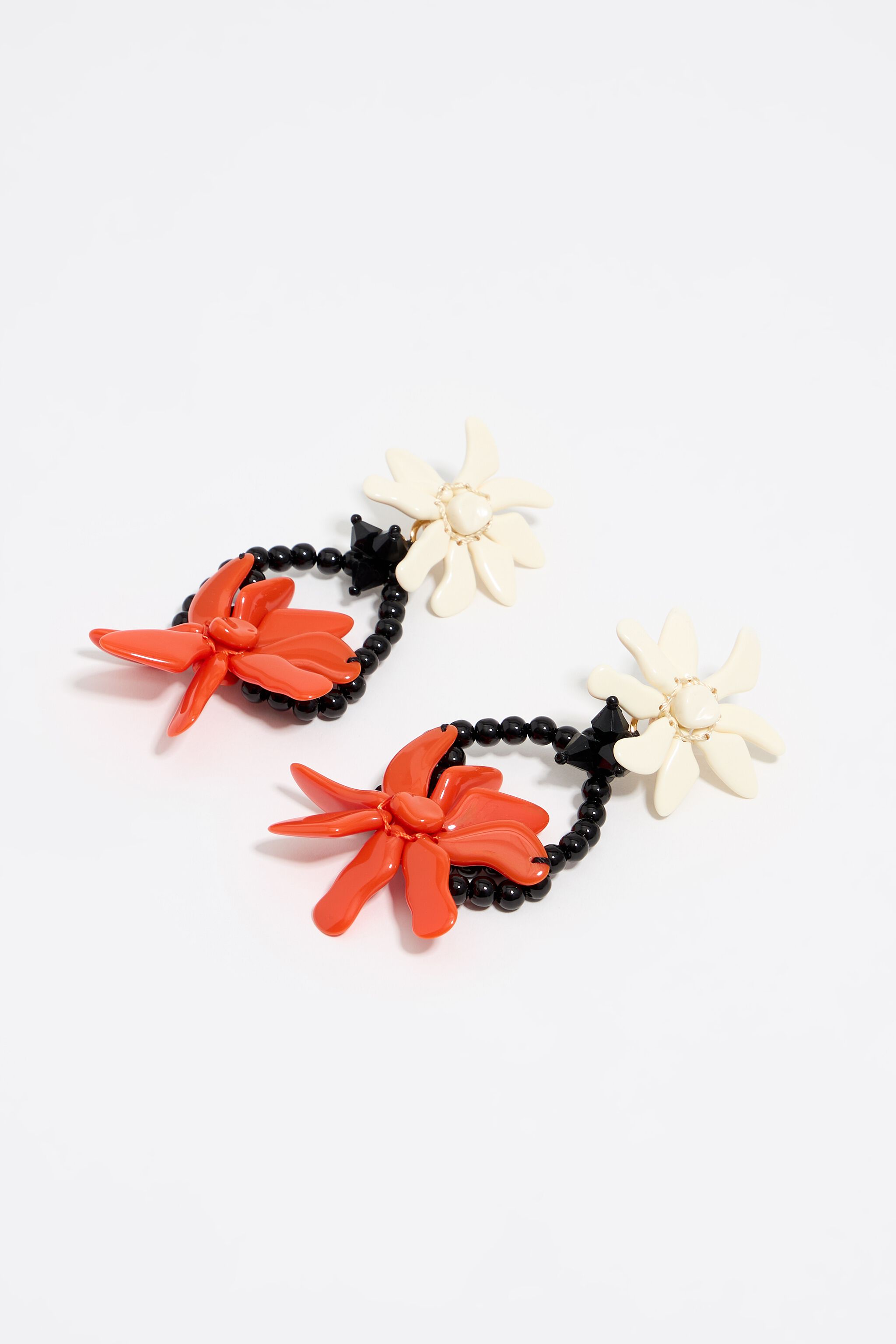 Ivory and coral flowers earrings
