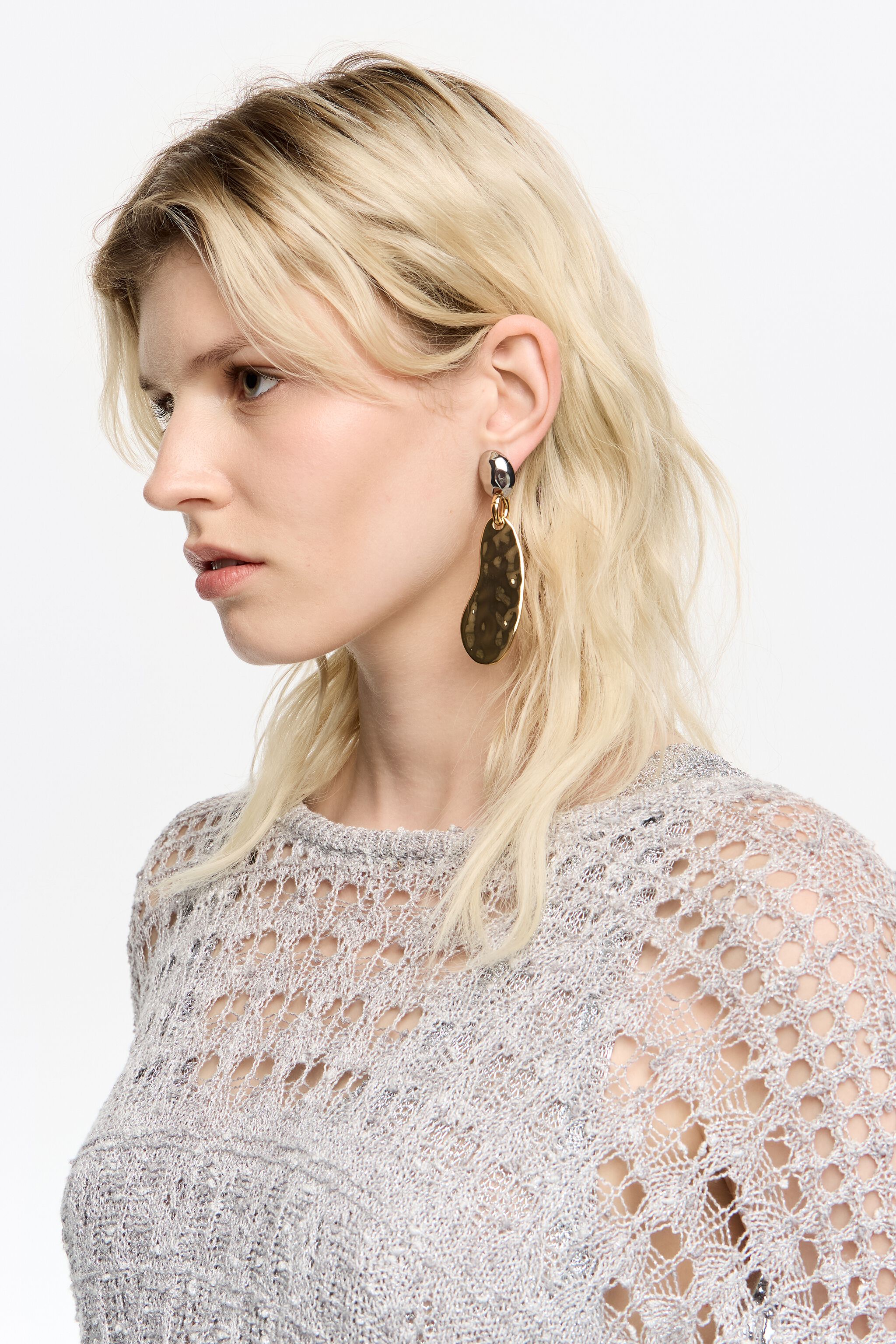Two-tone textured earrings
