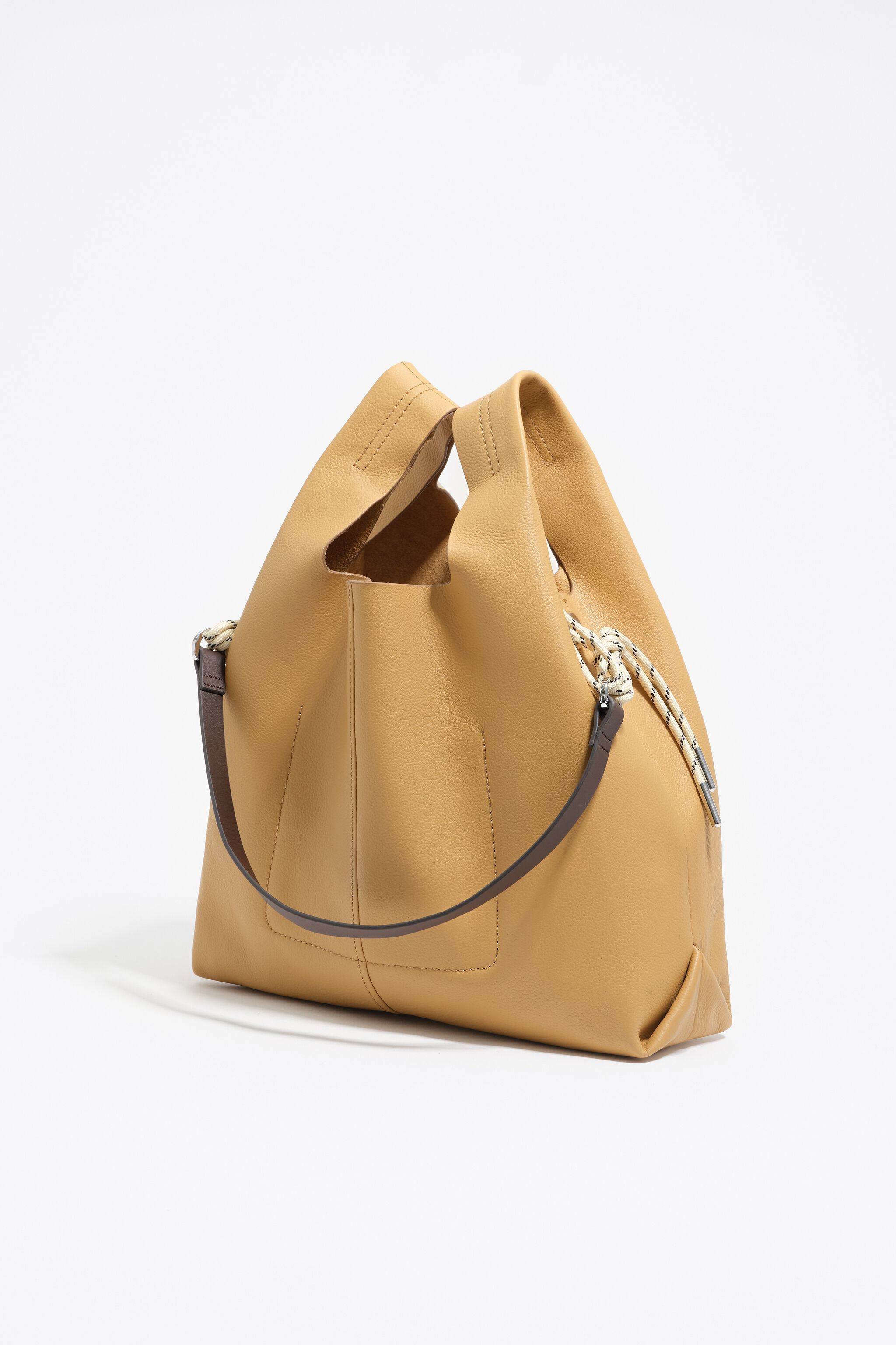 Medium Sahara leather Paper bag