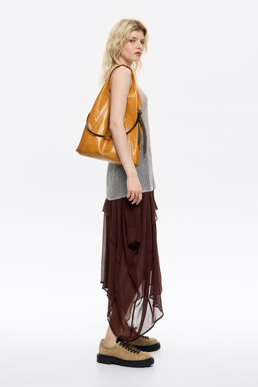 Large chestnut leather Paper bag