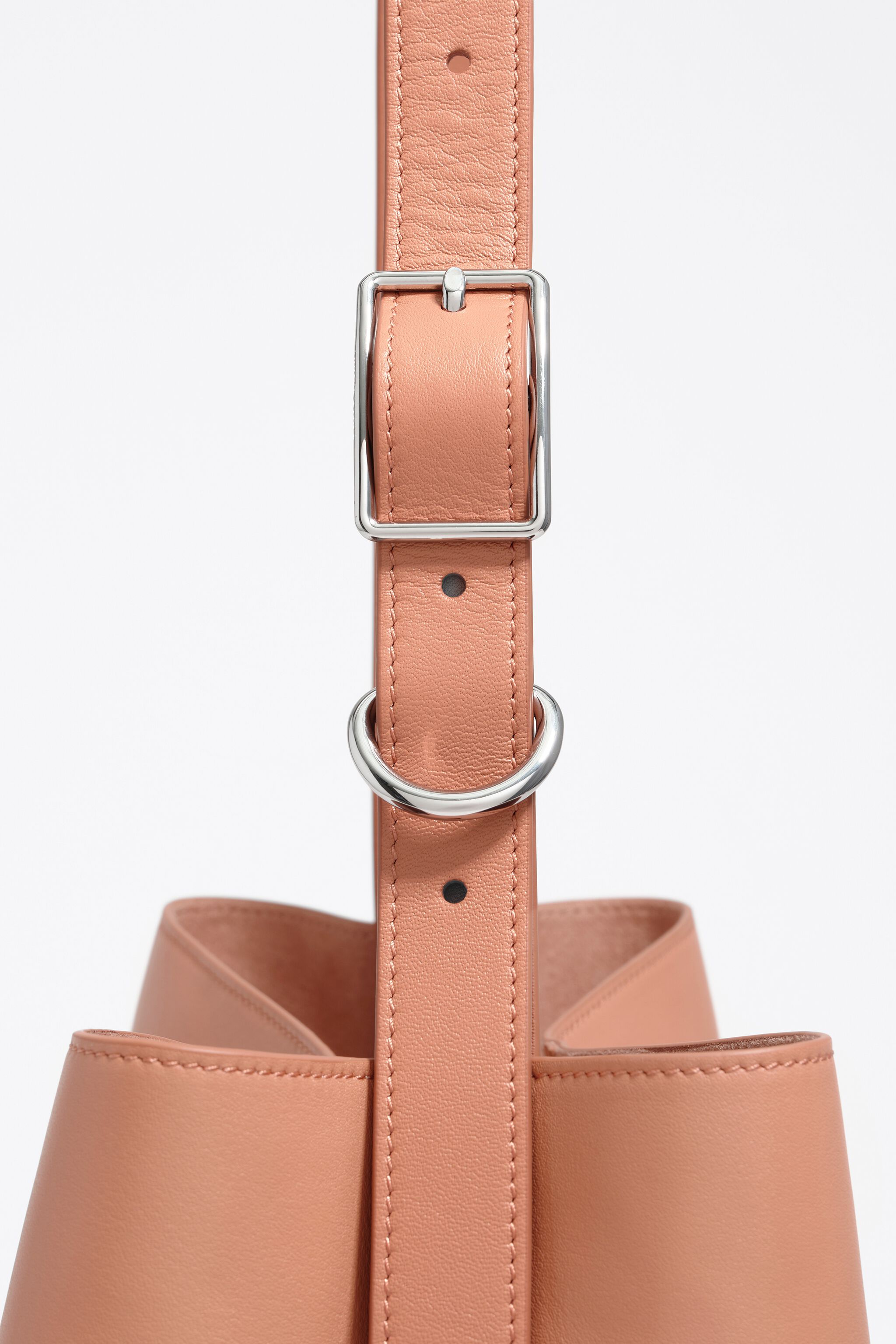 Large pink leather Carlino bag