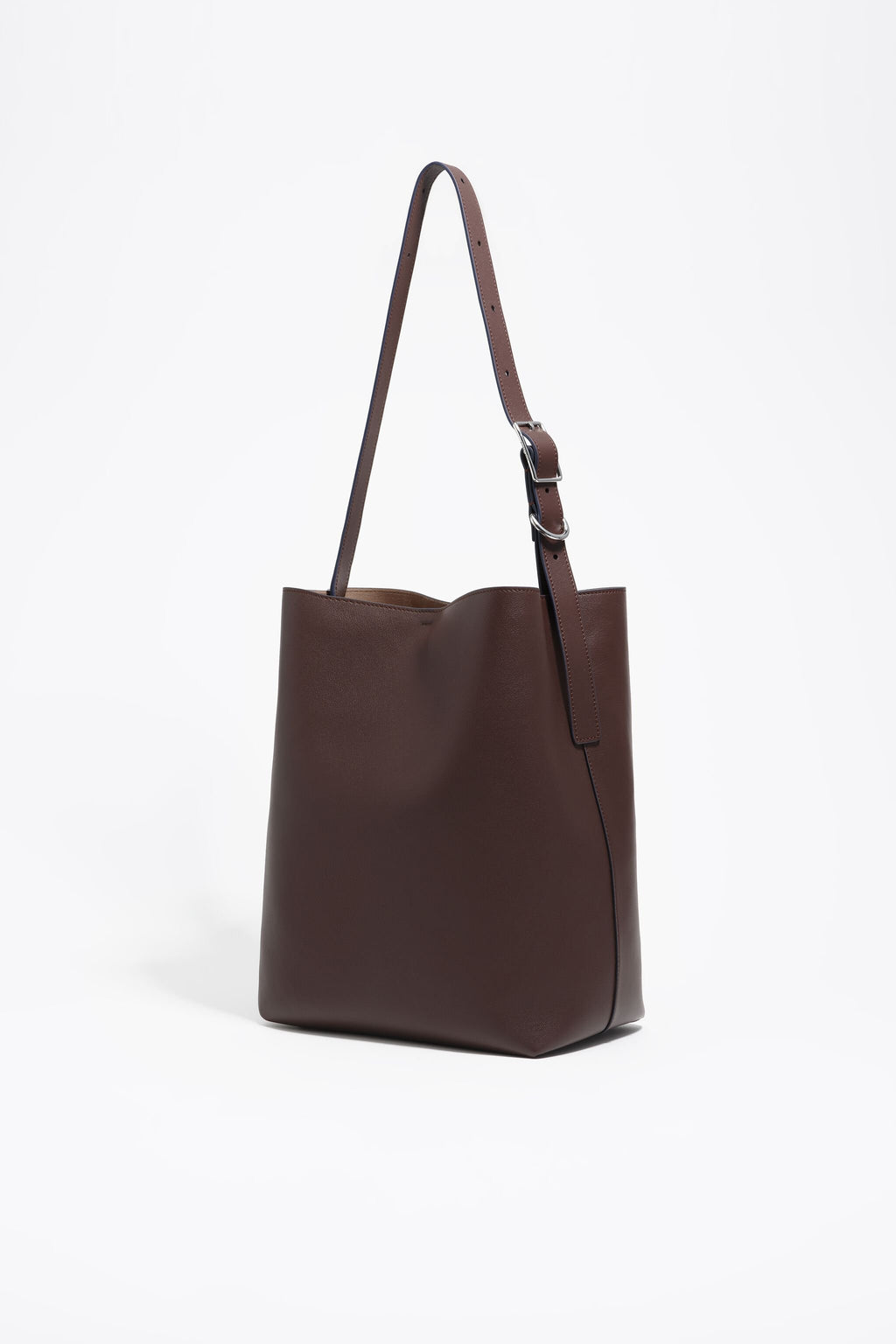 Large chocolate leather Carlino bag
