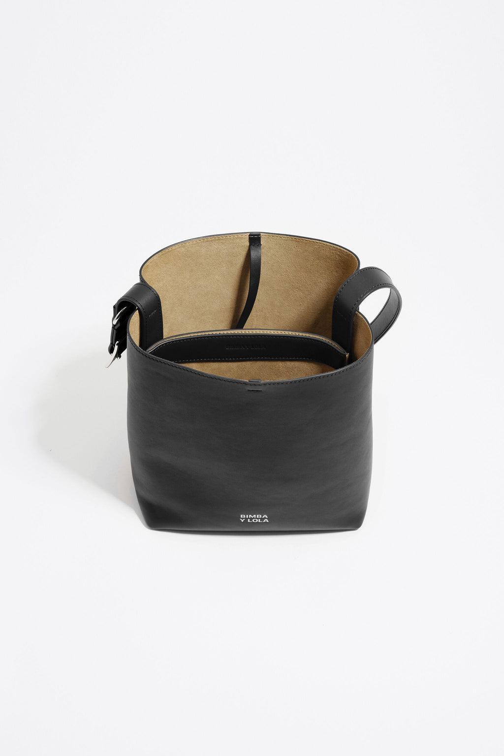 Medium black leather Carlino bag
