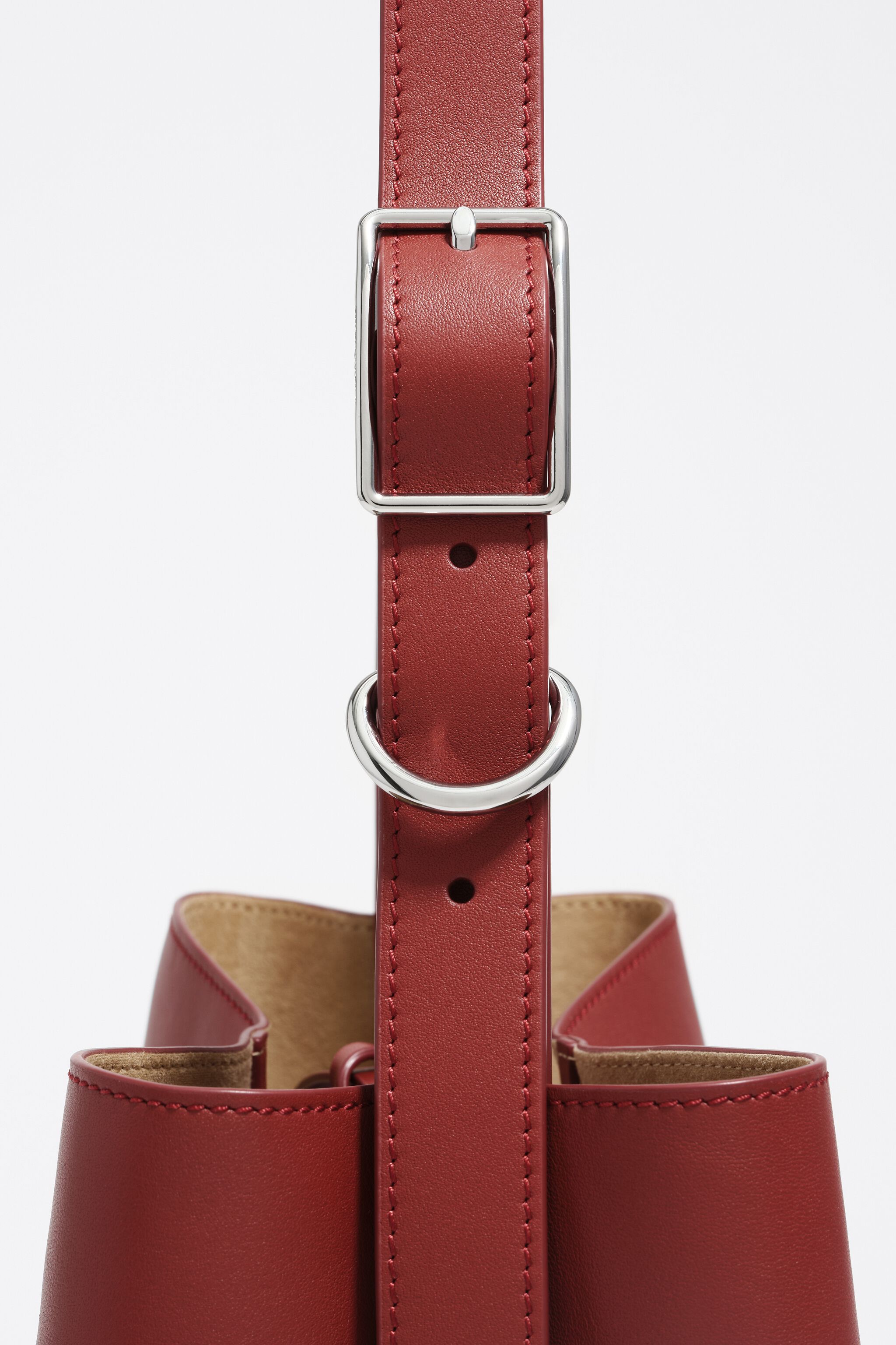 Medium dark red leather Carlino bag
