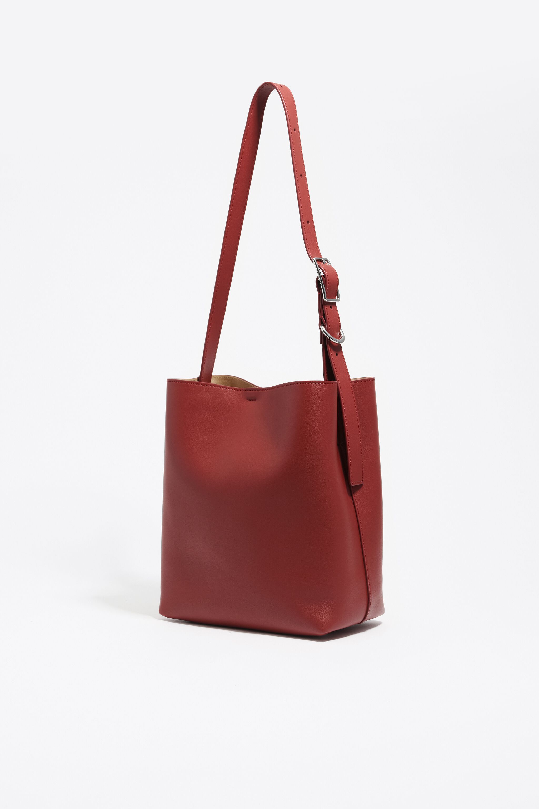 Medium dark red leather Carlino bag