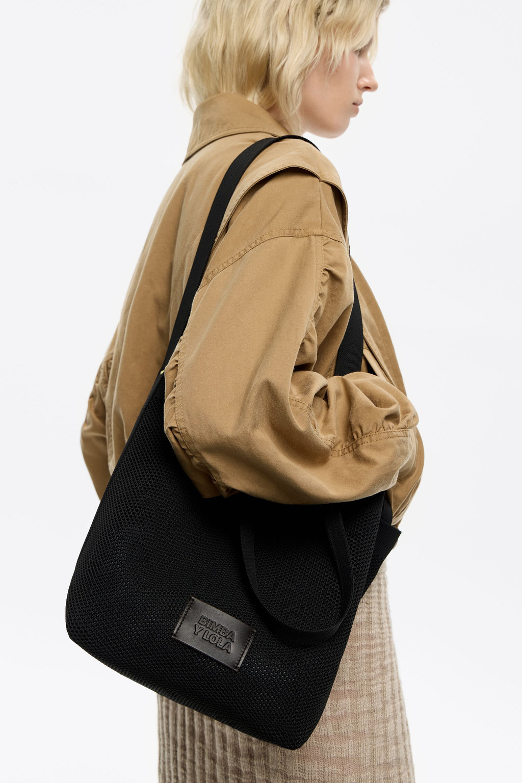 Medium black Flyknit shopper bag