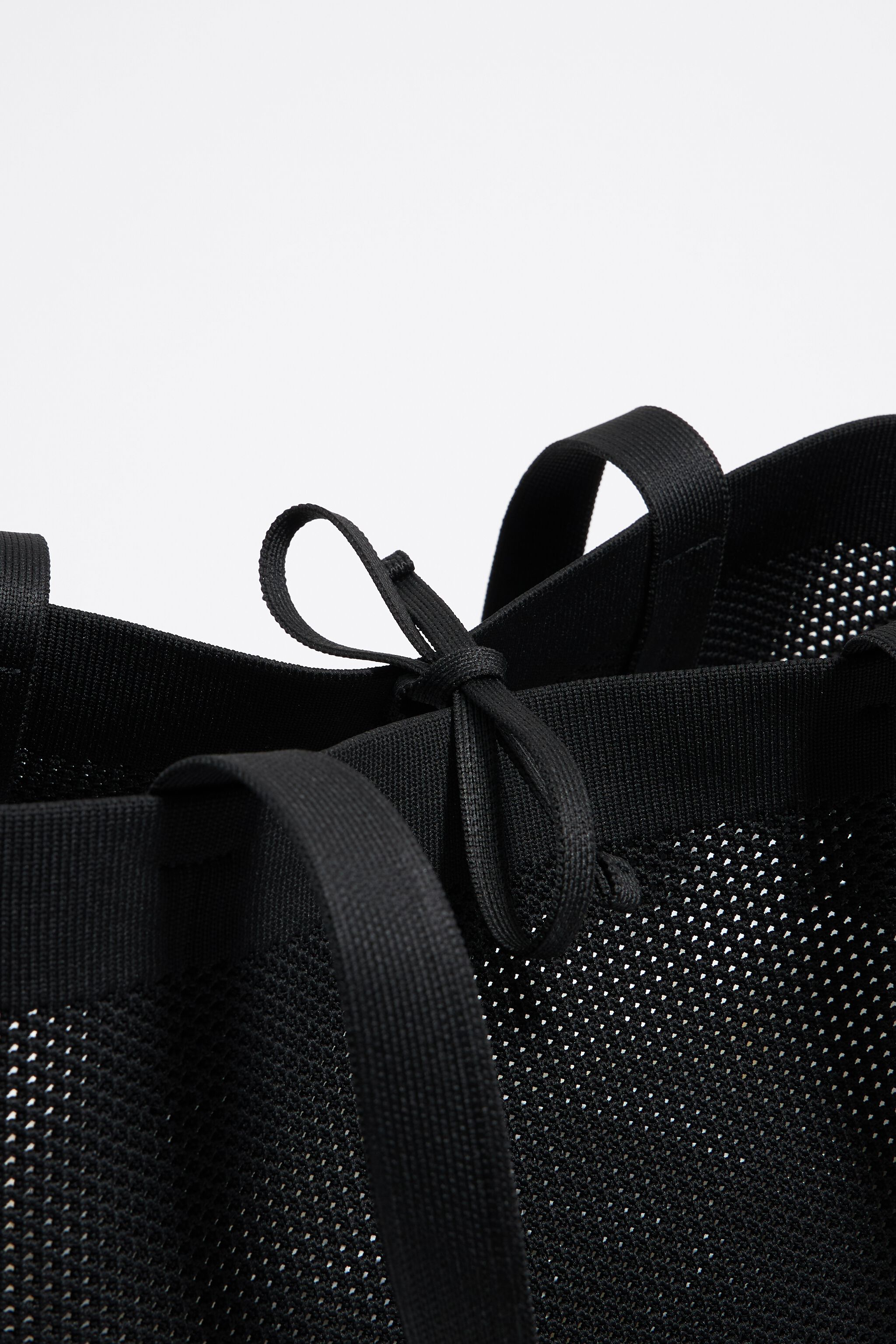 Medium black Flyknit shopper bag