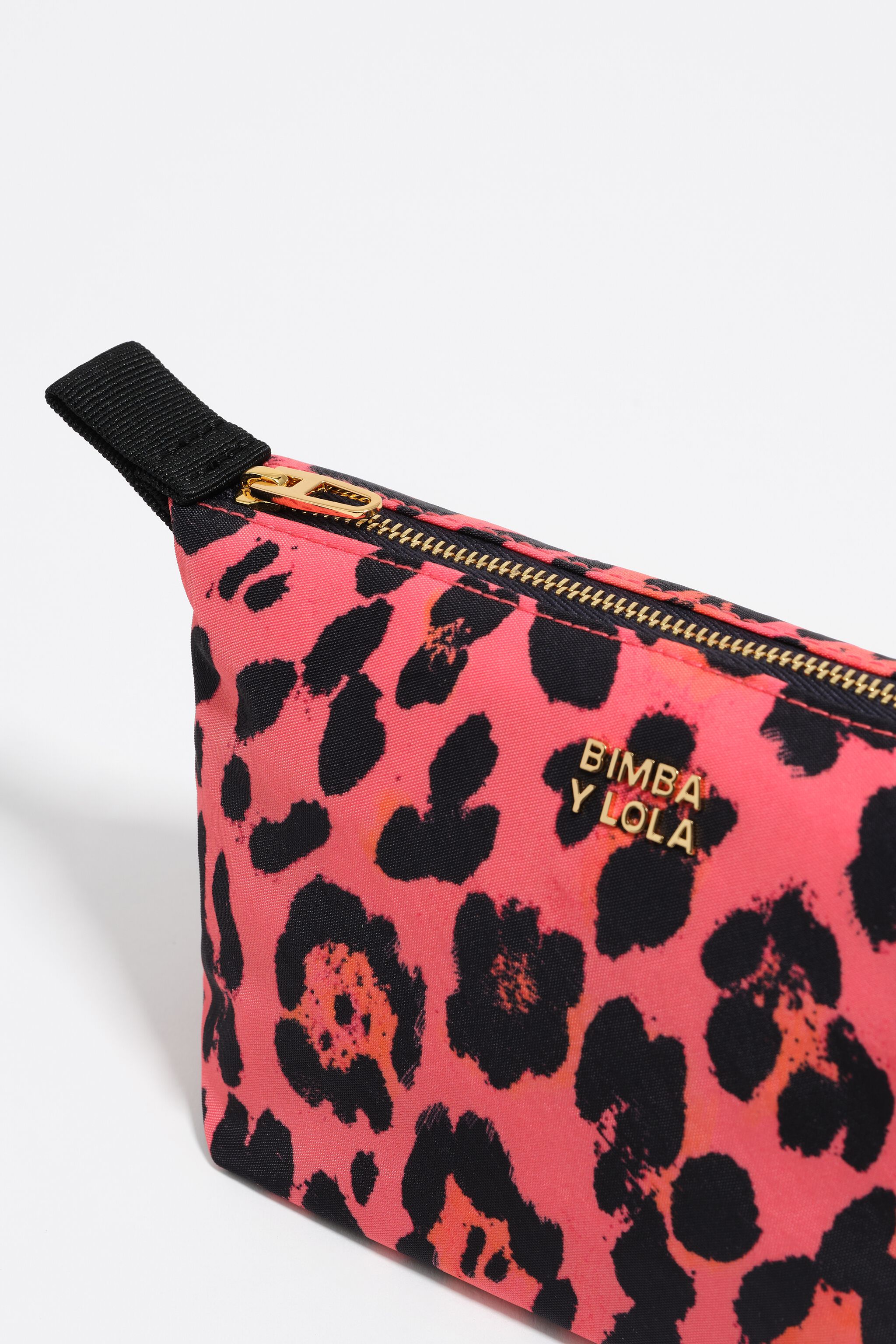 Electric pink Leopard print nylon make-up case