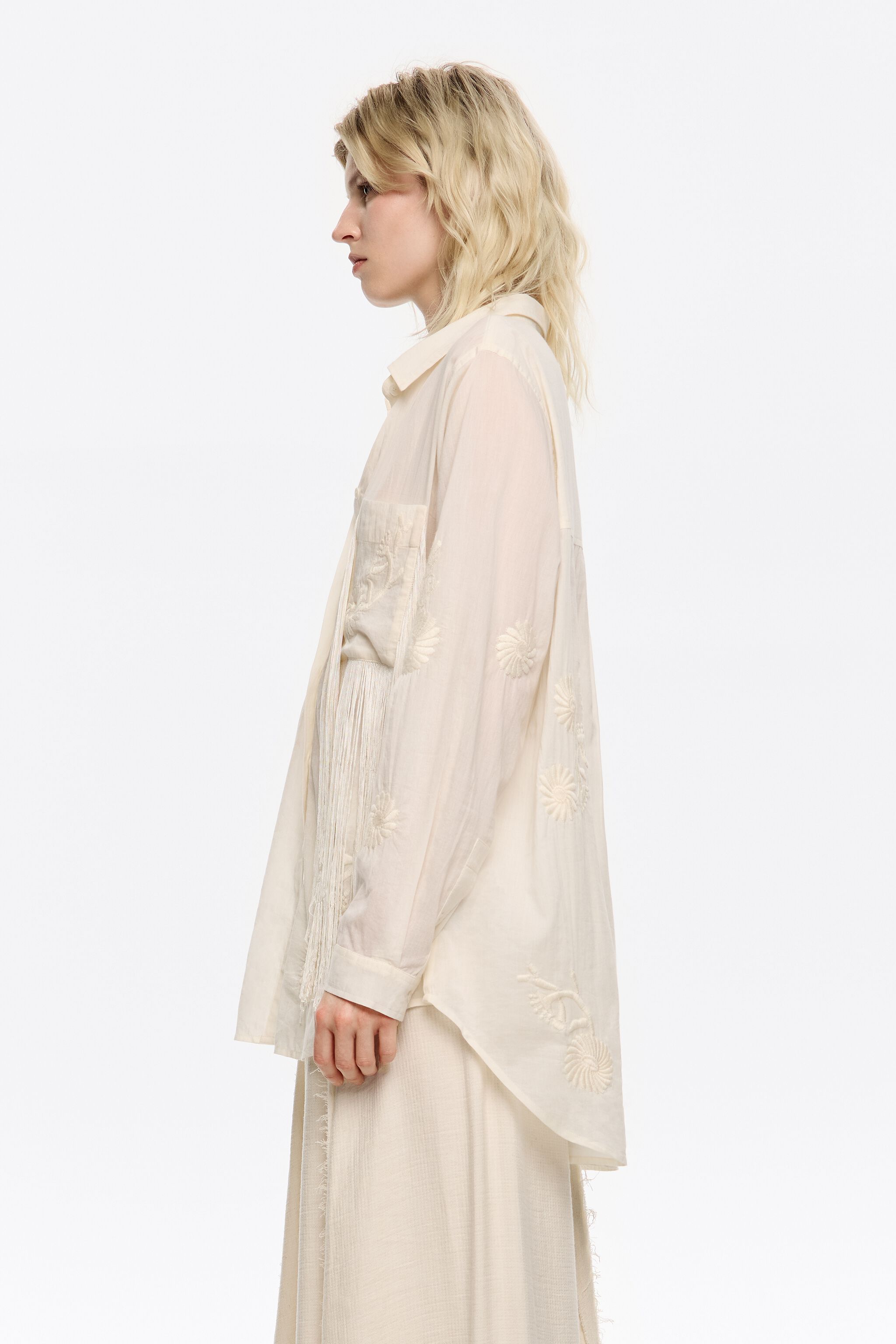Vanilla embroidered fringed shirt