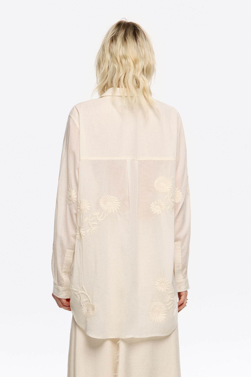 Vanilla embroidered fringed shirt