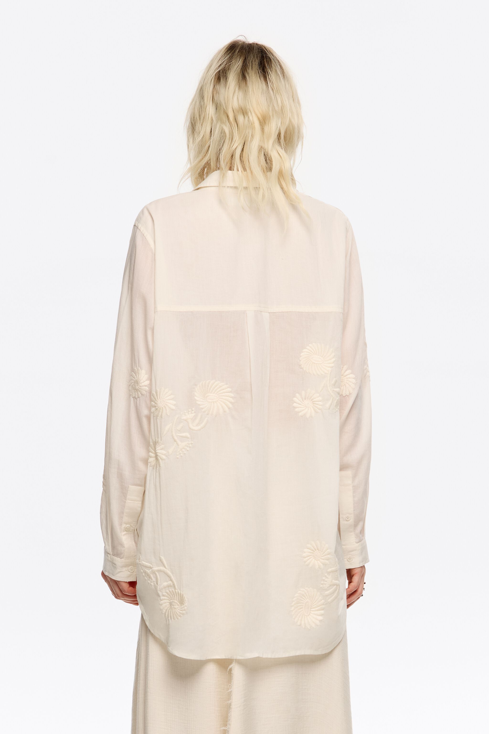Vanilla embroidered fringed shirt