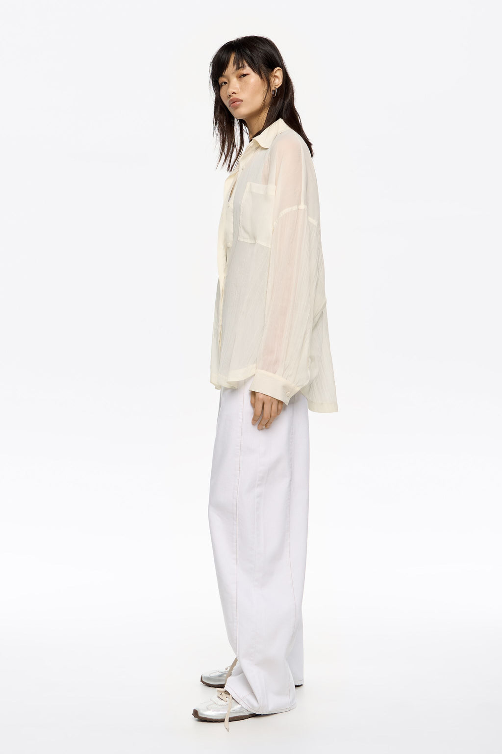 Oversize ivory pleated shirt