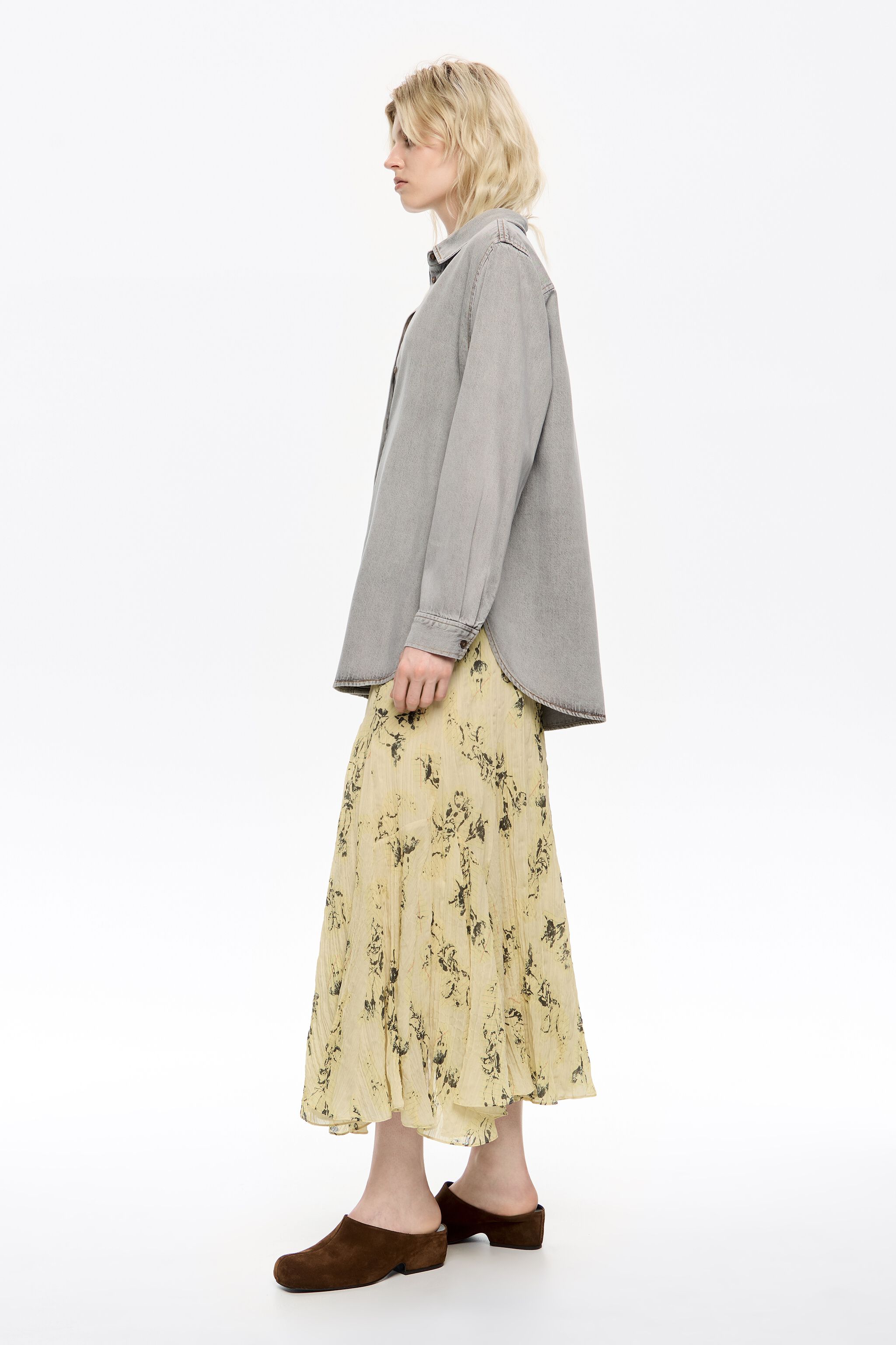 Light yellow Notebook pleated asymmetric skirt
