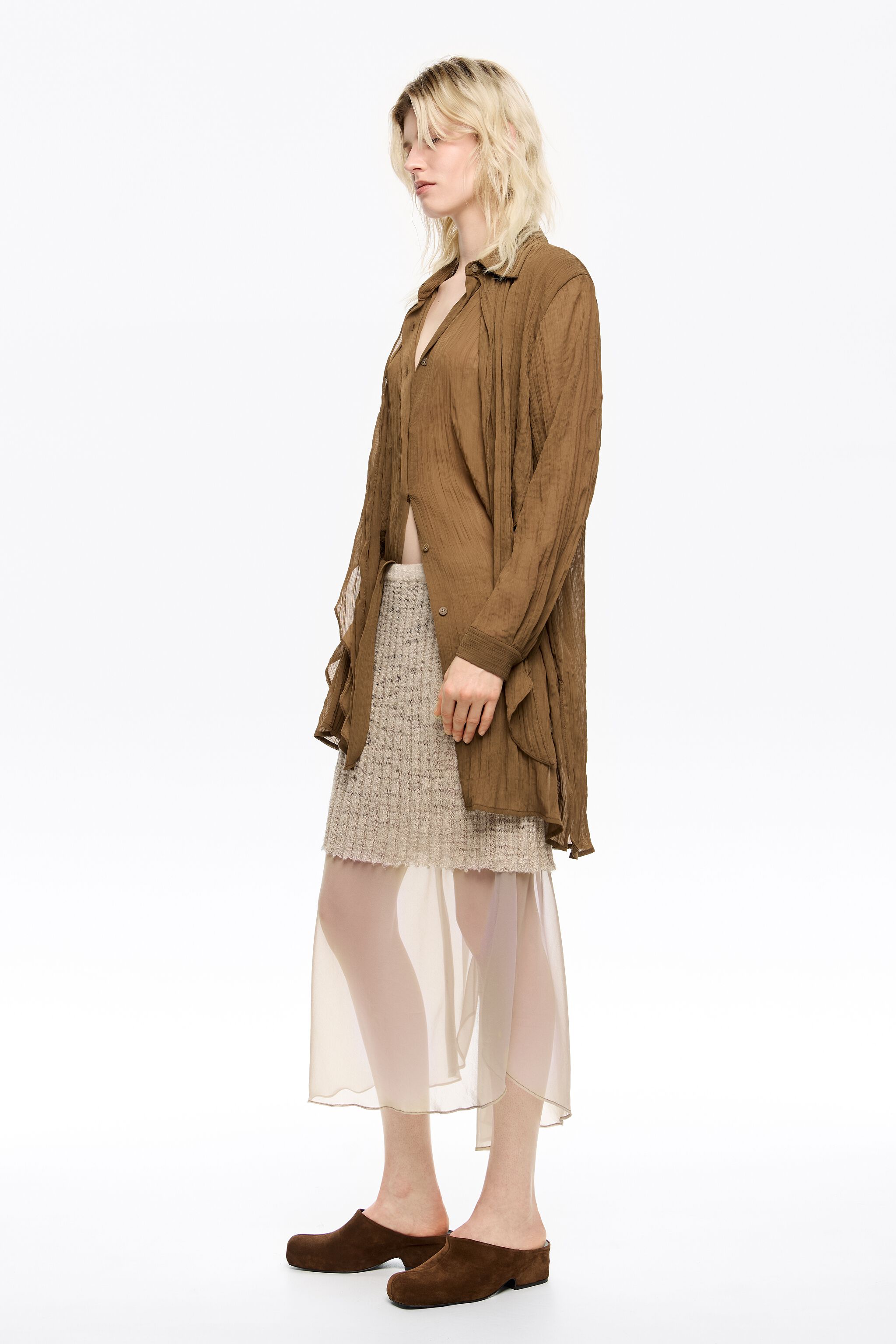 Sand overlay knit skirt