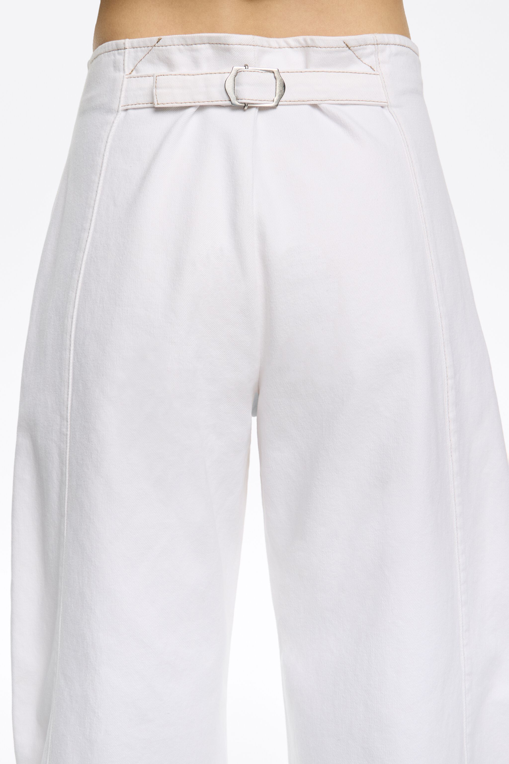 Off-white buckled denim jeans