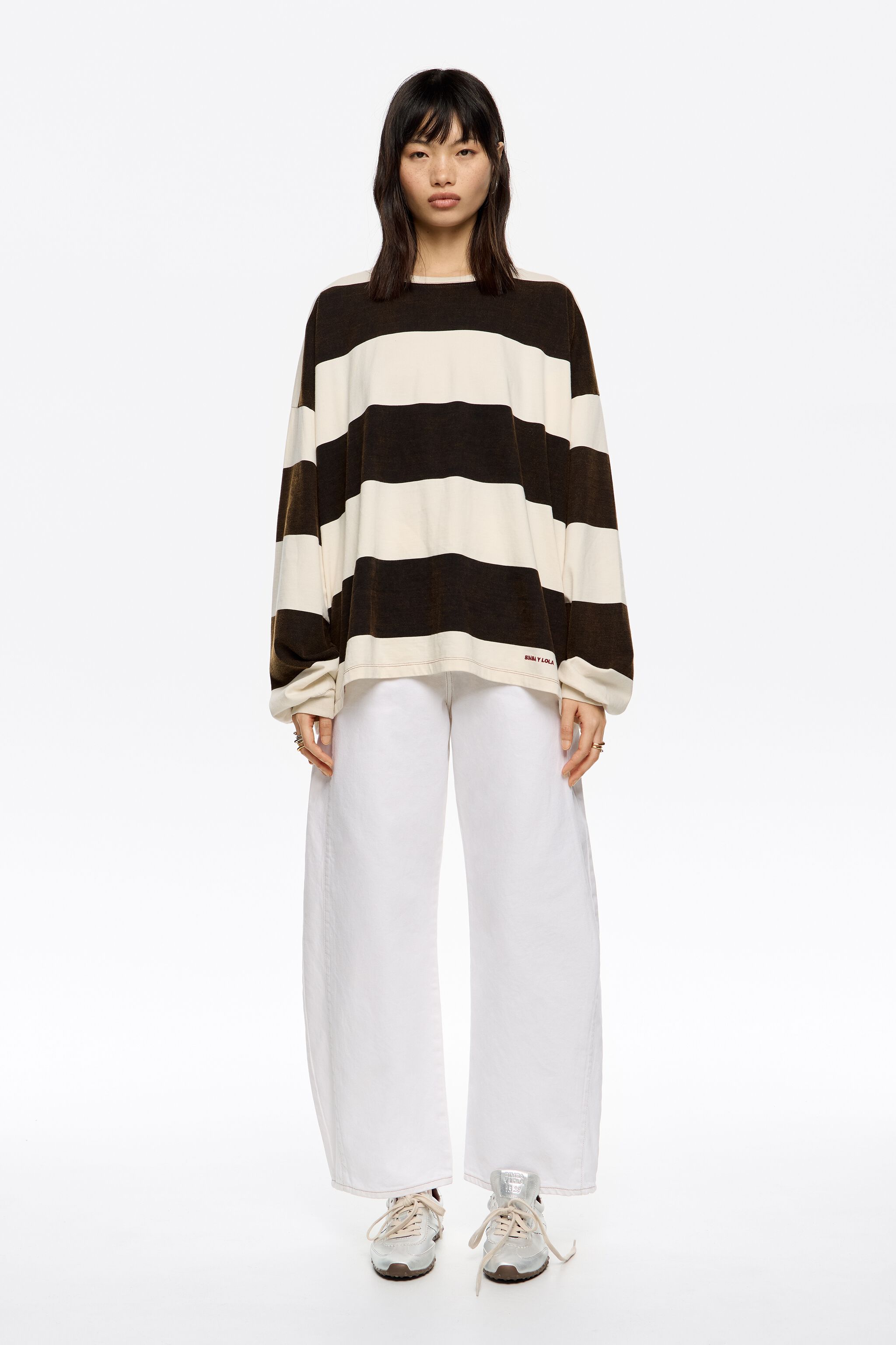 Off-white buckled denim jeans