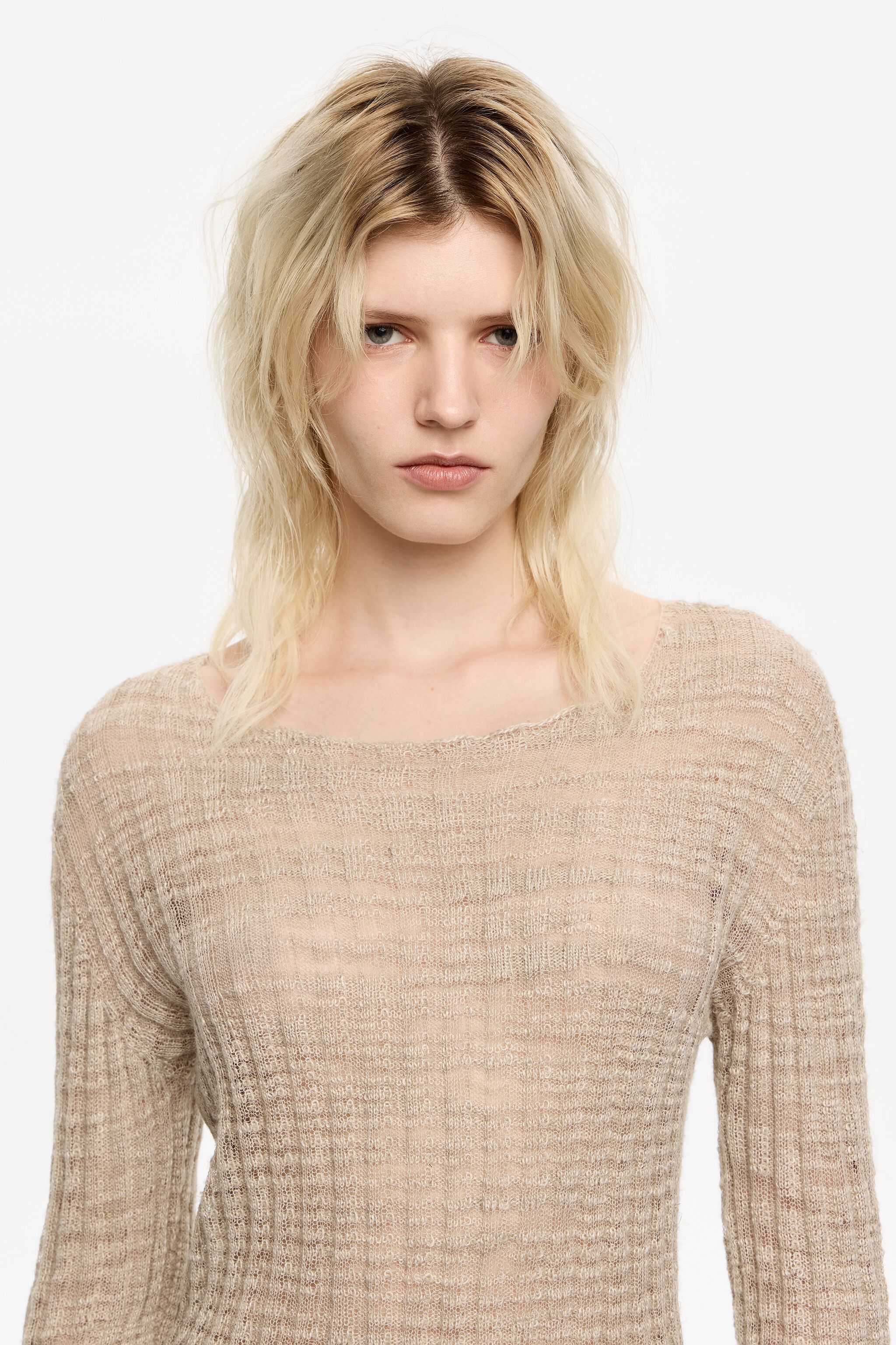 Sand fitted knit jumper