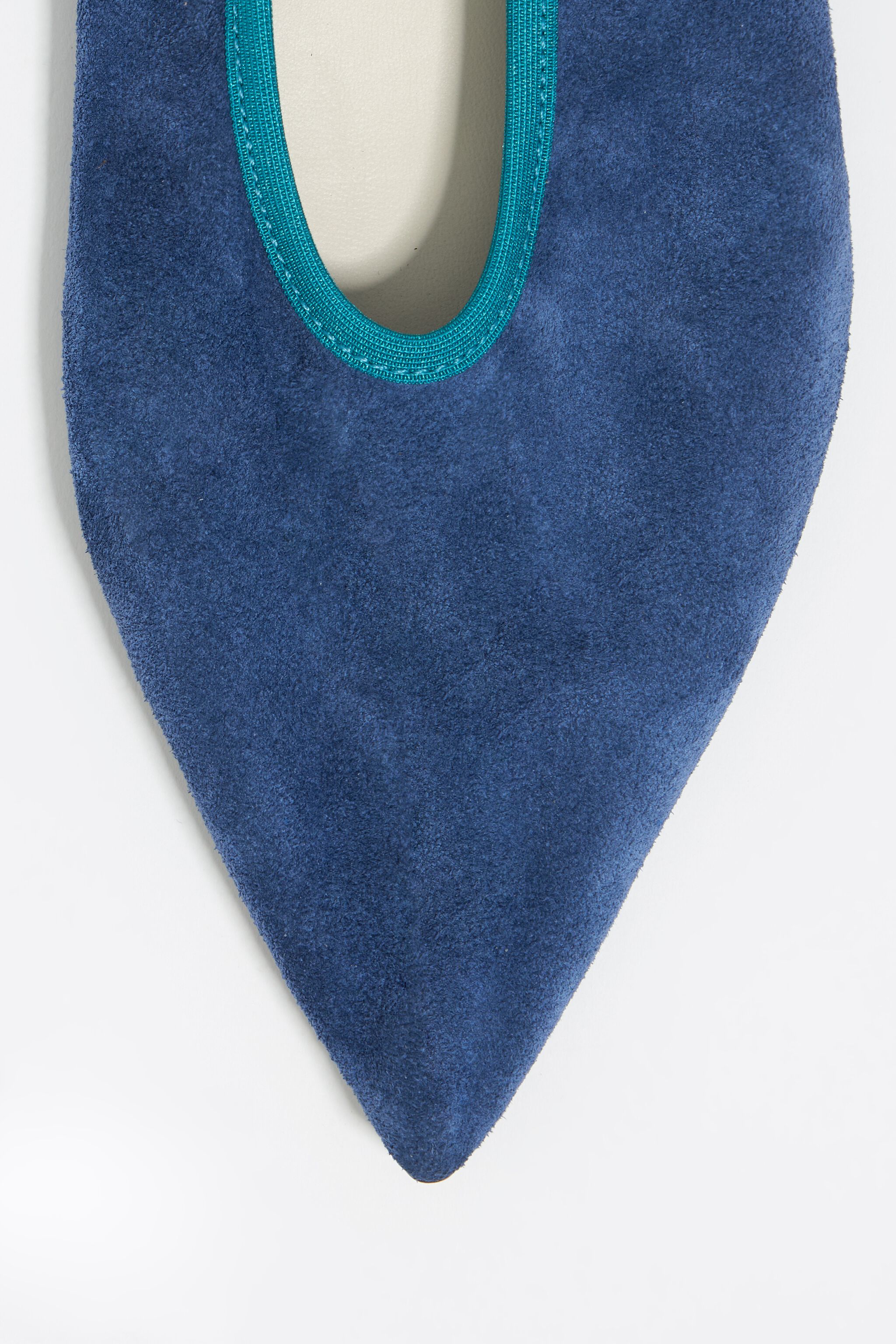Blue suede pointed toe ballerina