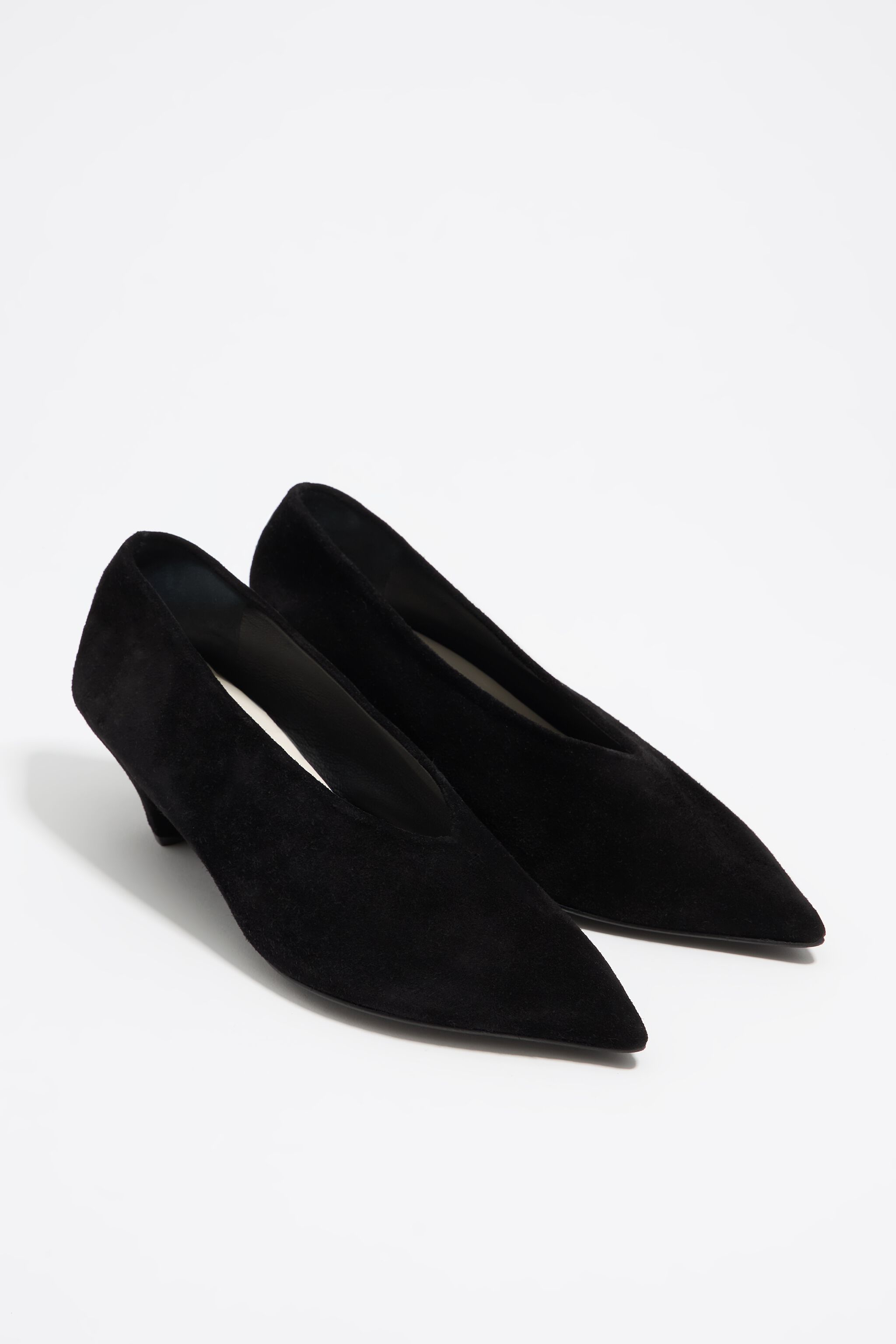 Black suede medium heel court shoe