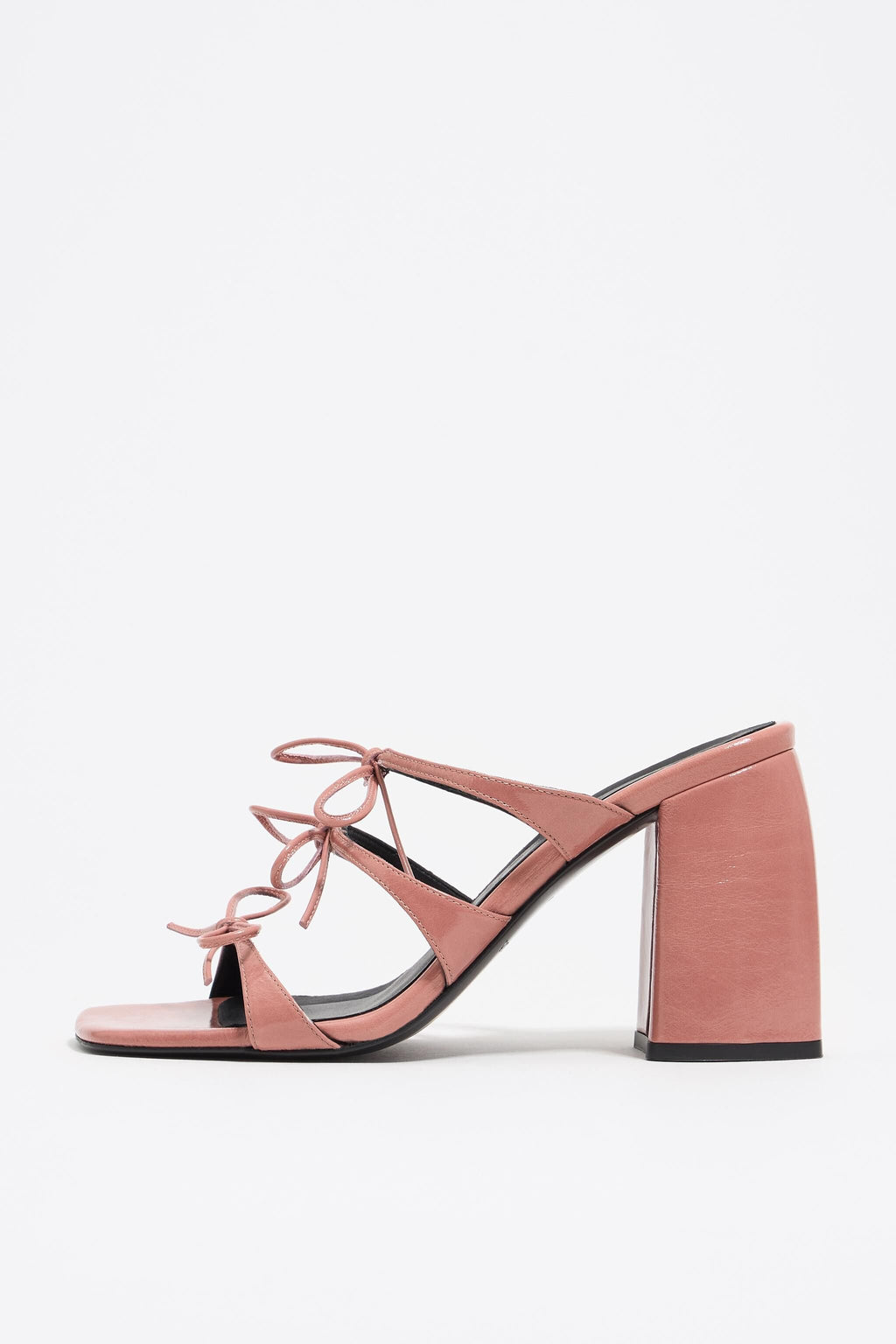 Pink leather heel sandal