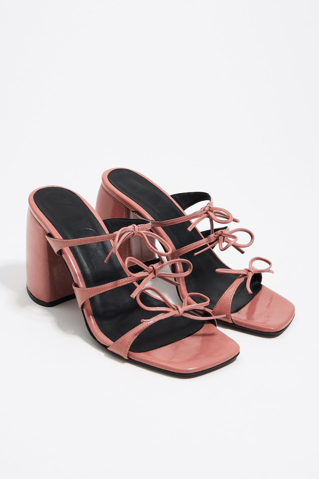 Pink leather heel sandal