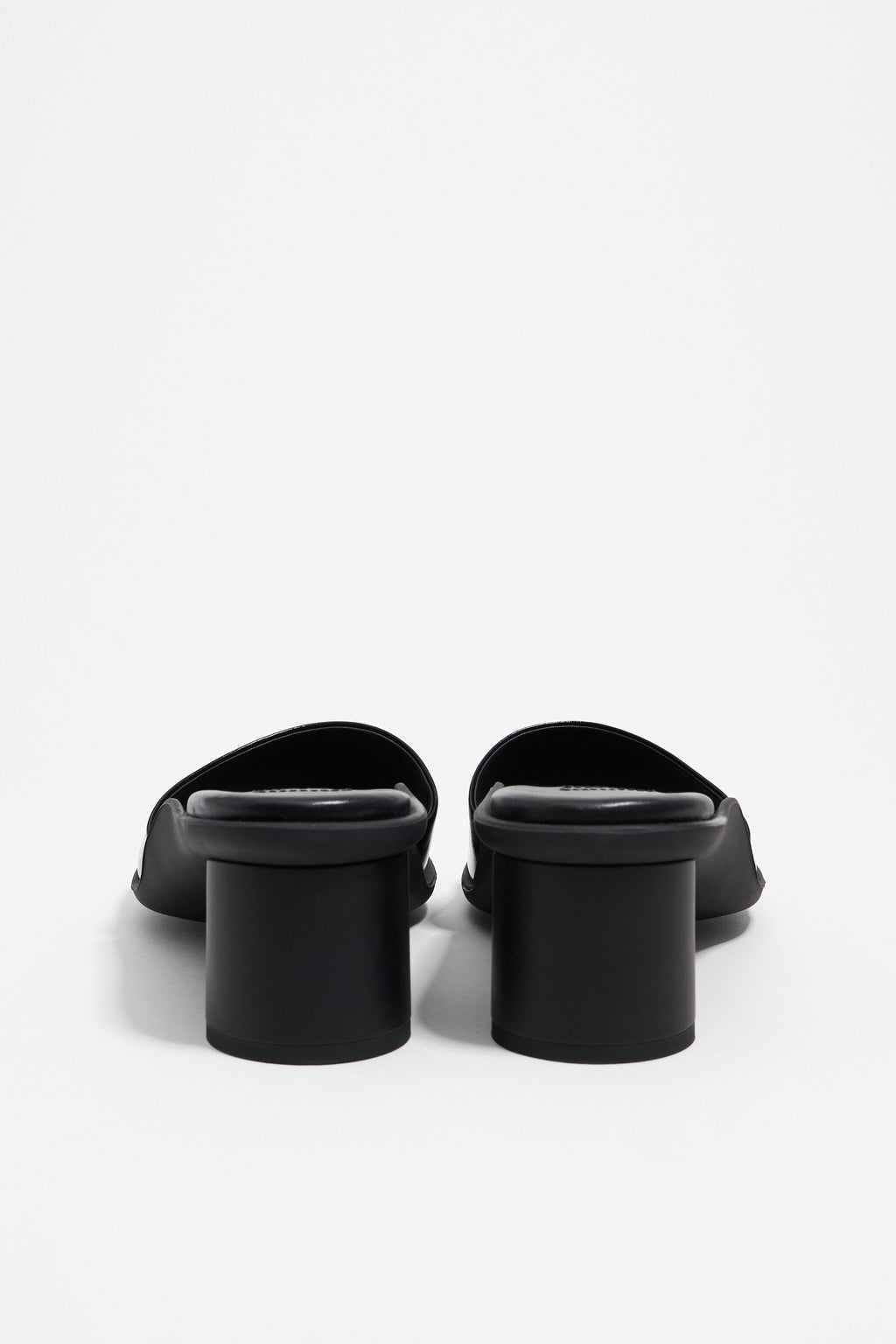 Black leather heel sandal