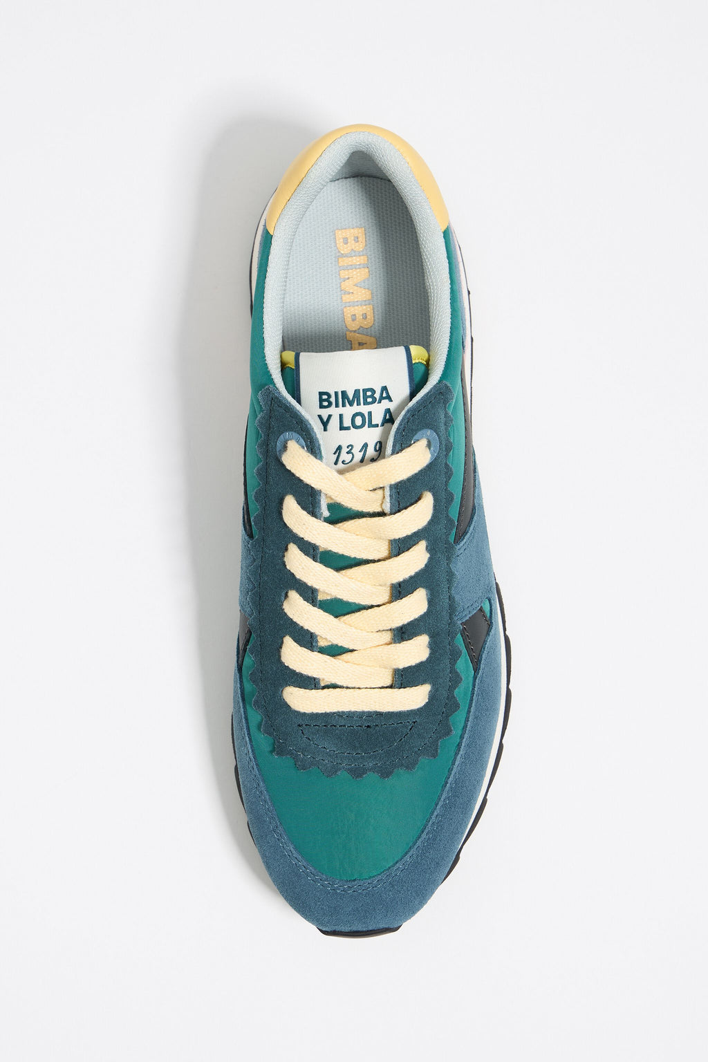 Turquoise 13 19 technical sneaker